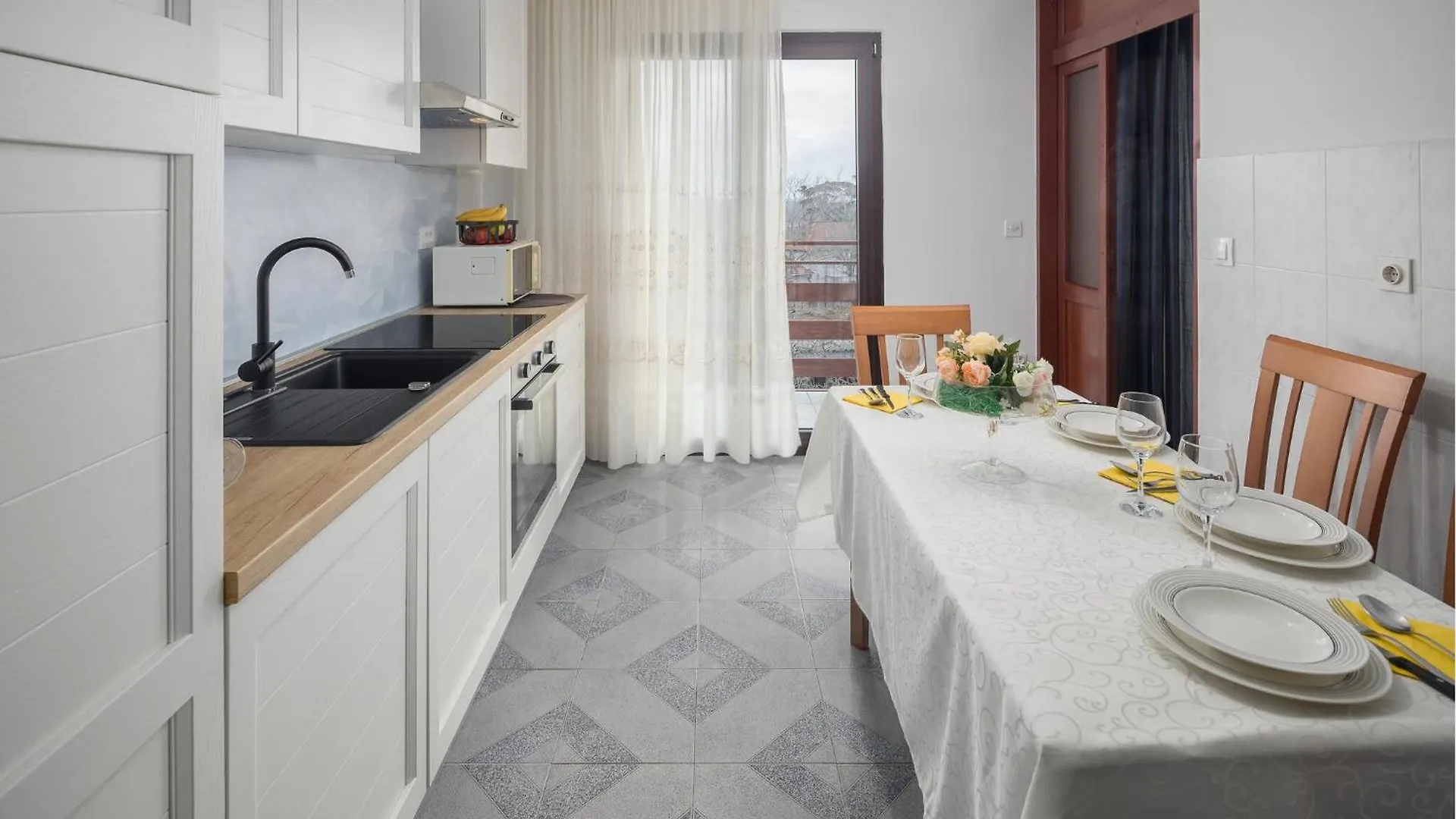 Lovely Apartment In Kastelir With Wifi