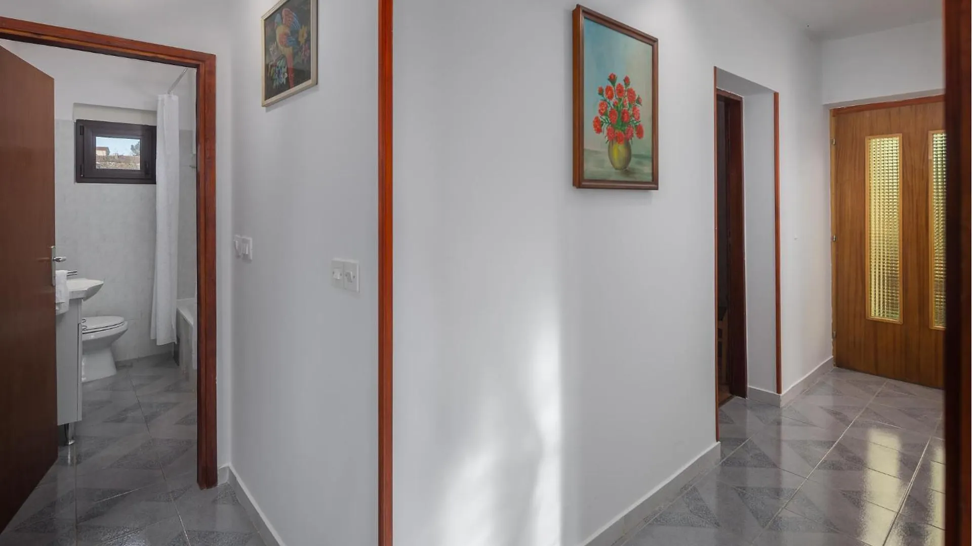 Lovely Apartment In Kastelir With Wifi 0*,  Croatia