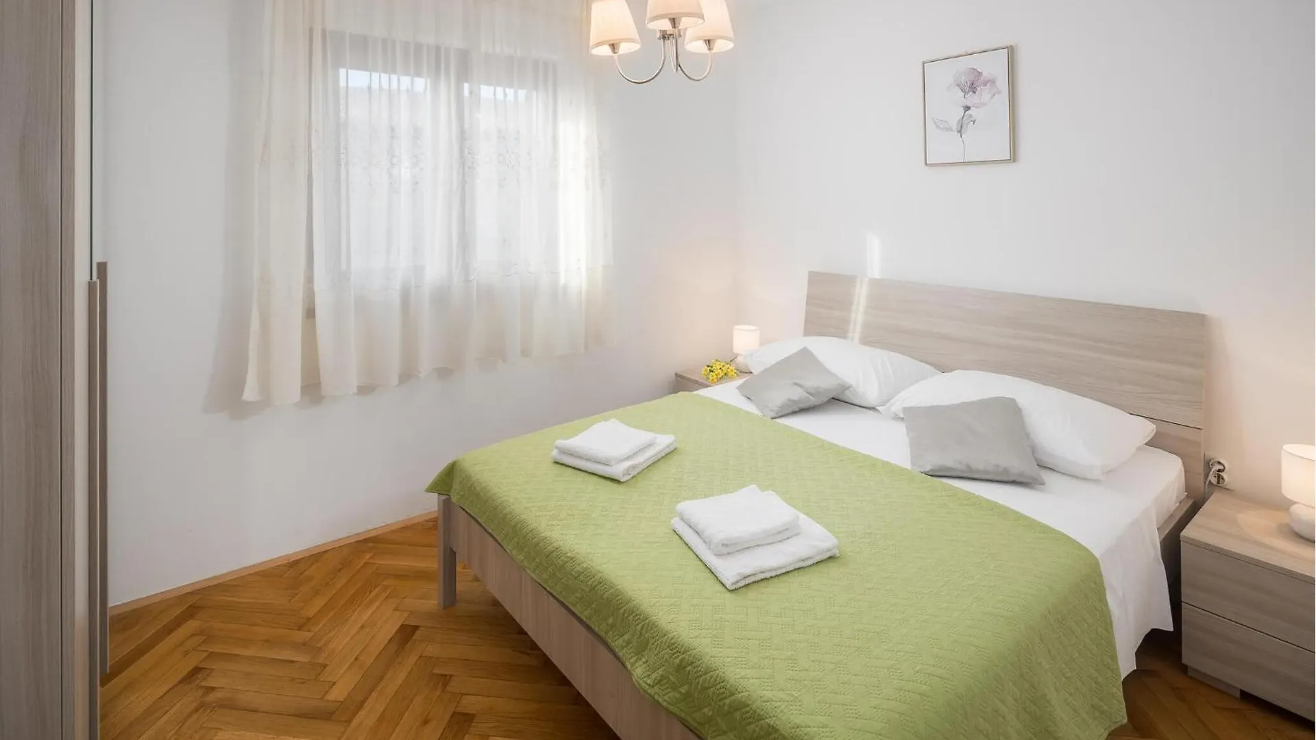 Lovely Apartment In Kastelir With Wifi 0*,  Croatia