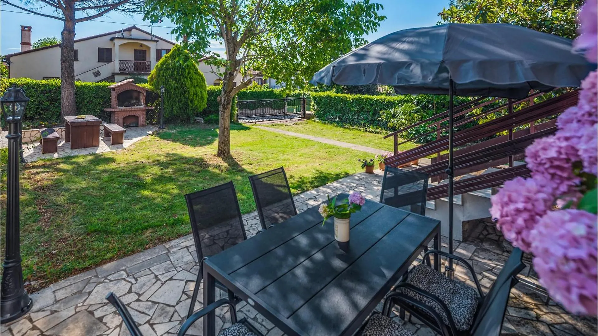 Lovely Apartment In Kastelir With Wifi